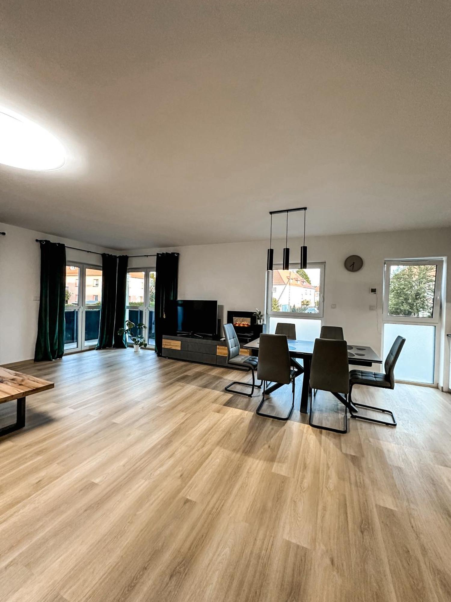 Apartament Wierzbowy Еленя-Гура Экстерьер фото