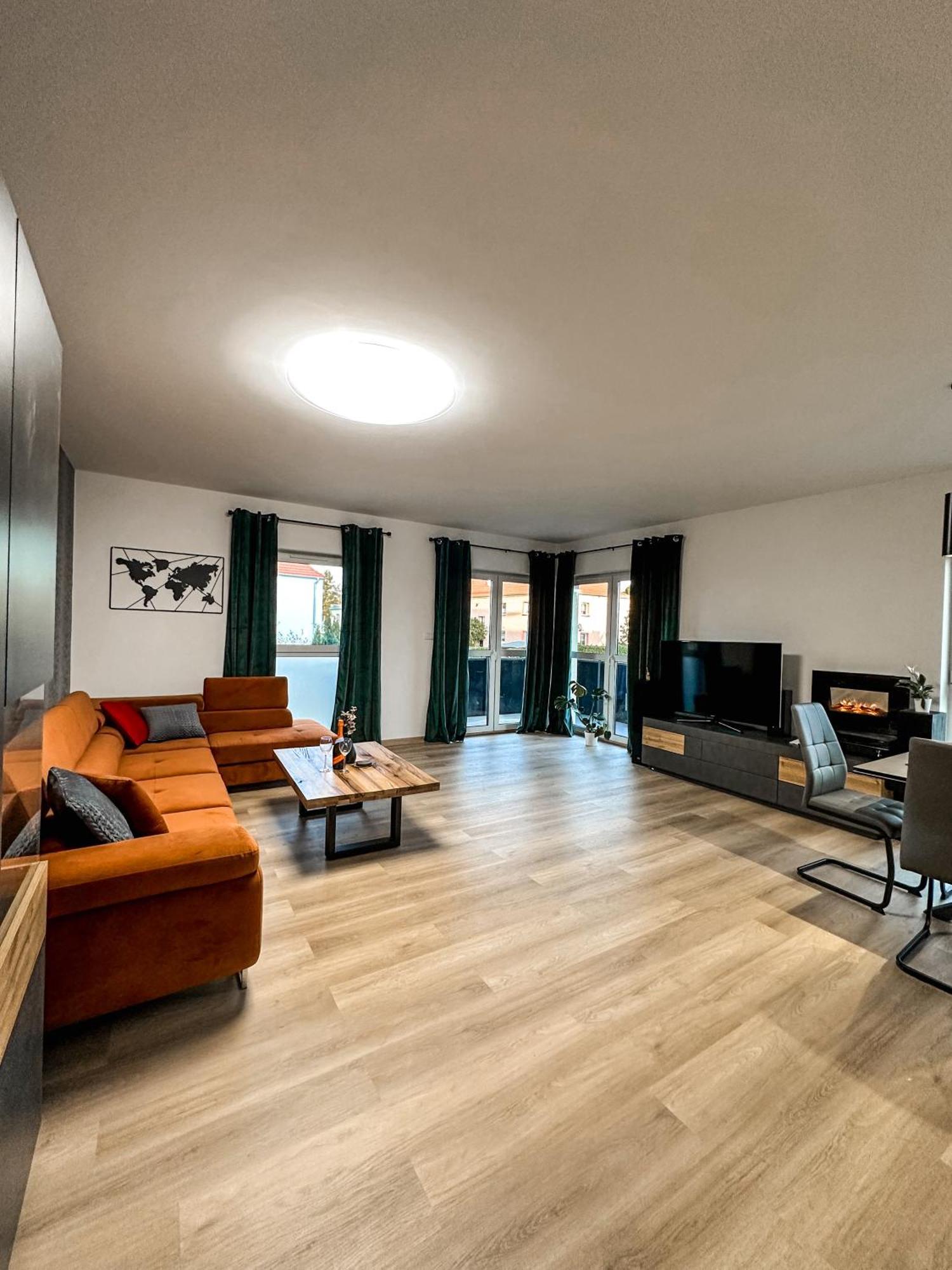 Apartament Wierzbowy Еленя-Гура Экстерьер фото
